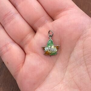 Vintage 925 Sterling Silver Enamel "Canada" Maple Leaf Pendant Bracelet Charm